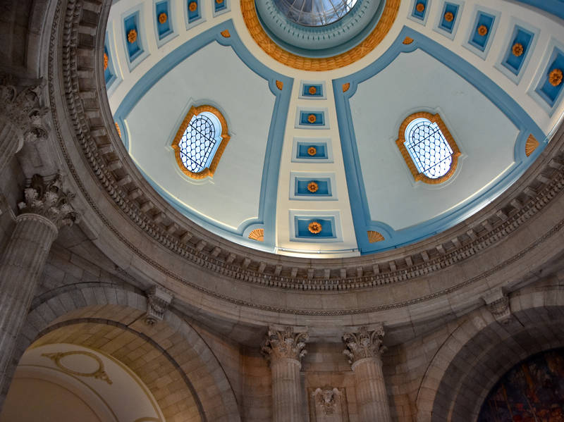 Manitoba History Carrying The Torch Optimistic Themes In The Classical Vocabulary Of The Manitoba Legislative Building
