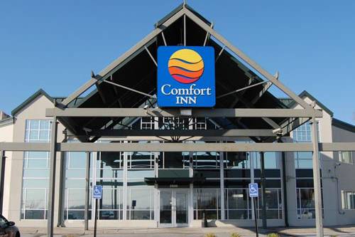 Comfort Inn At The Zoo Omaha Ne Aaa Com