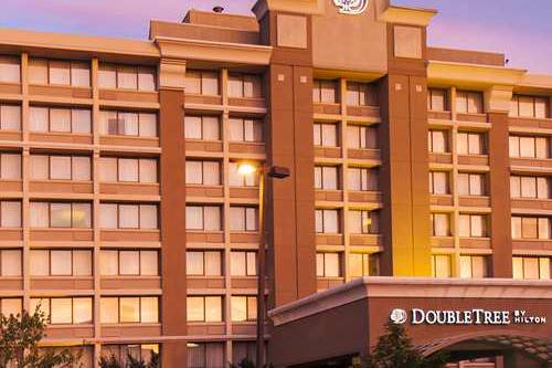 Doubletree By Hilton Hotel Norwalk Norwalk Ct Aaa Com