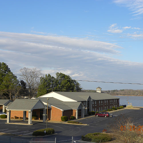 Magnuson Hotel On The Lake Clarksville Clarksville Va