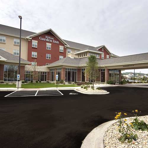 Aaa Travel Guides Hotels Rockford Il