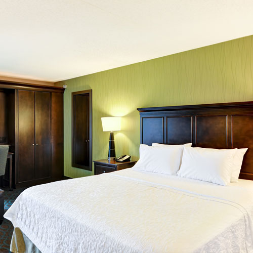 Aaa Travel Guides Hotels Fairhaven Ma