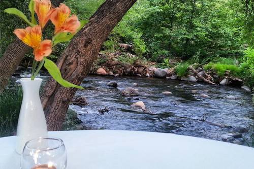 AAA - ディナー Cress on Oak Creek - Sedona AZ | AAA.com