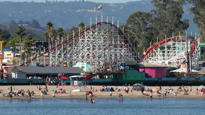 are dogs allowed at santa cruz beach boardwalk